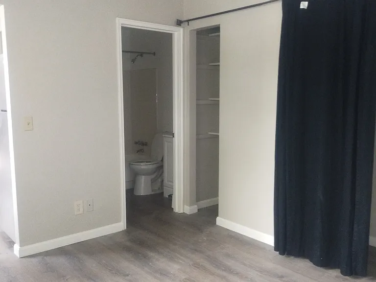 3339 Epworth Ave #10 — Photo 17