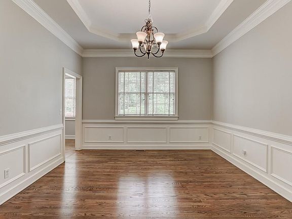 5th image of 3836 Tynemoore Walk SE