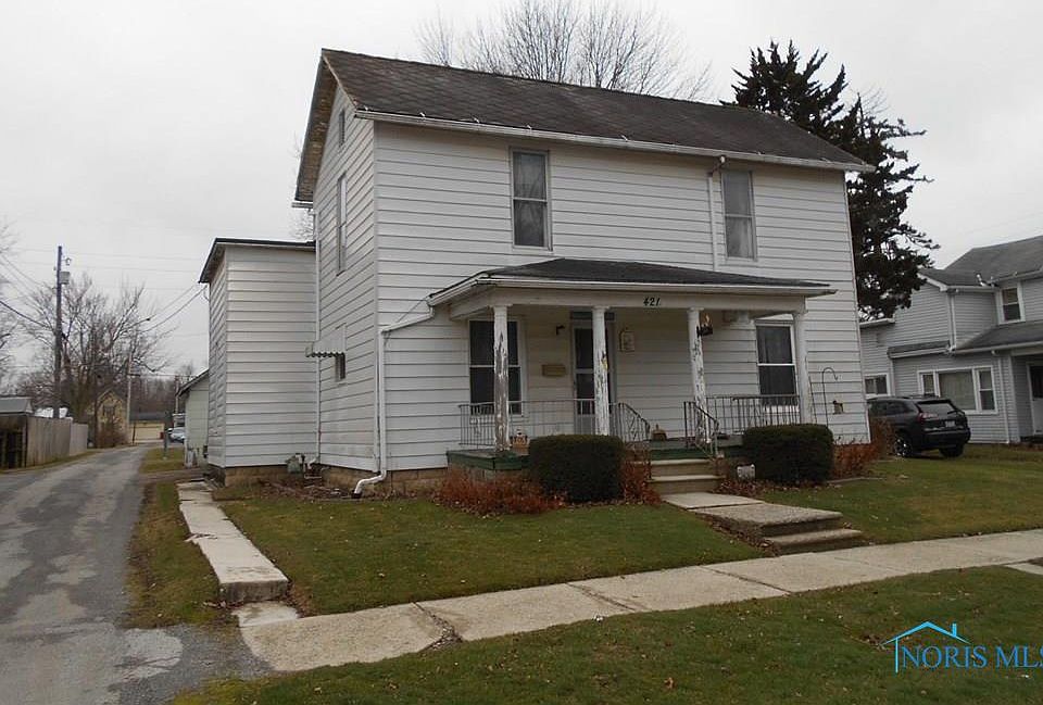 1st image of 421 W Lincoln St