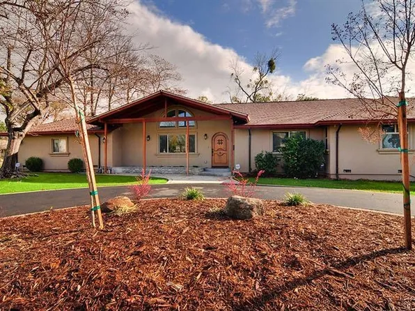 1450 Las Salinas Way, Sacramento, CA 95864