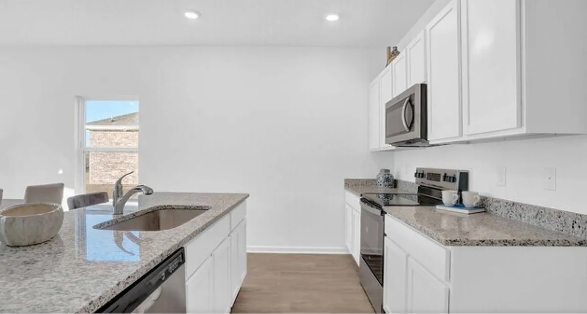Building Photo - 13634 Logan Pl