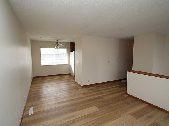 Livingroom facing dining room