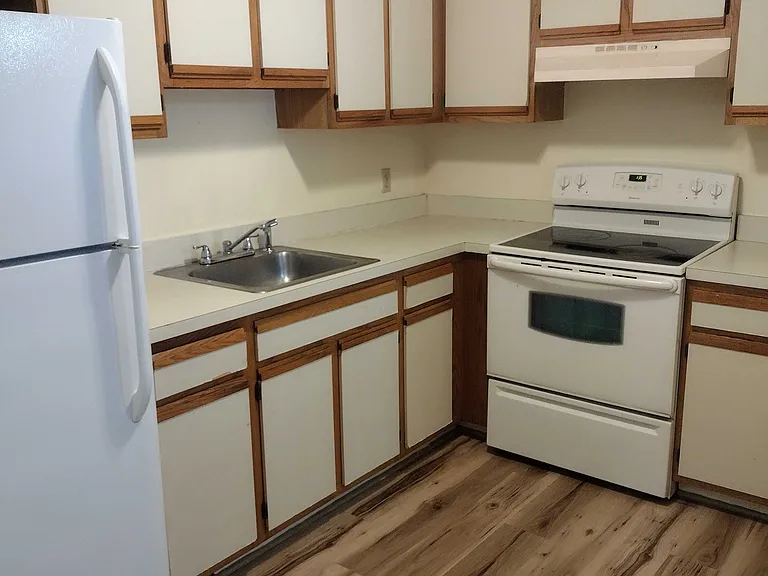 787 N Colony Rd #2-9 — Photo 4