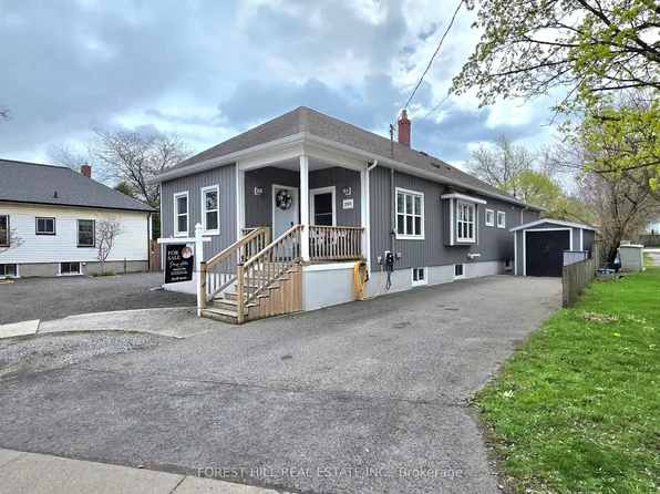 390 Glendale Ave, Saint Catharines, ON L2T 1C2