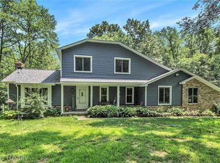 3501 White Oaks Dr, Highland, MI 48357