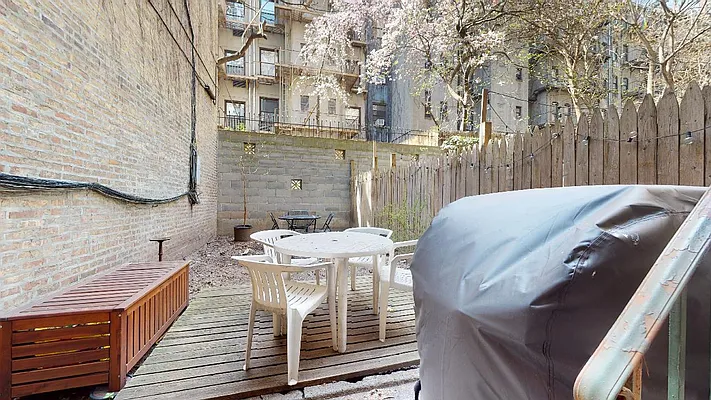 Rented by Bond New York | media 8