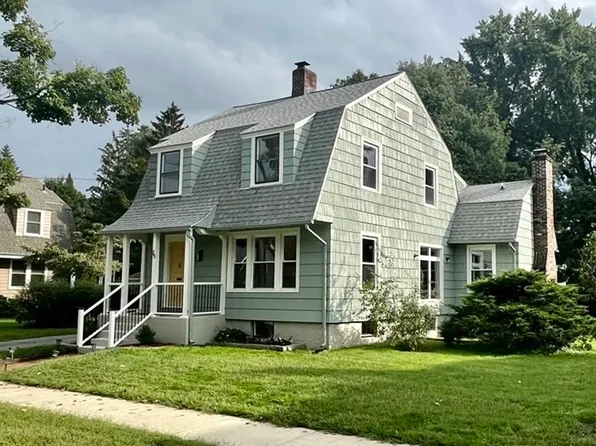 75 Hopkins Pl, Longmeadow, MA 01106