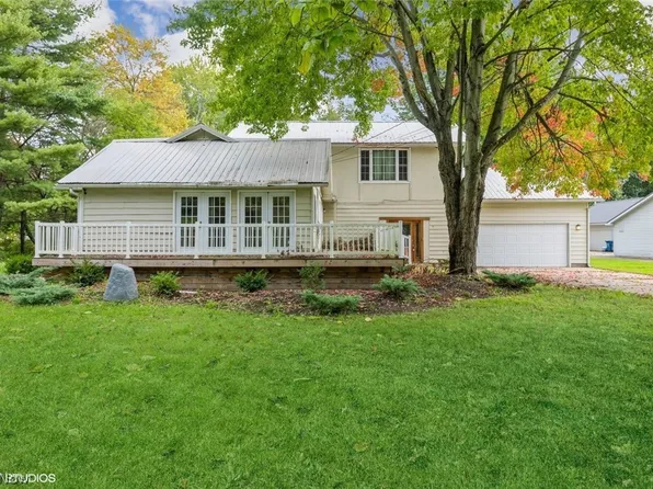 978 Rosegarden Dr NE, Warren, OH 44484