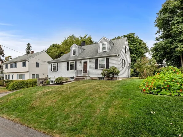 57 Dexter Rd, Lexington, MA 02420