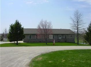 21853 98th St, Anamosa, IA 52205