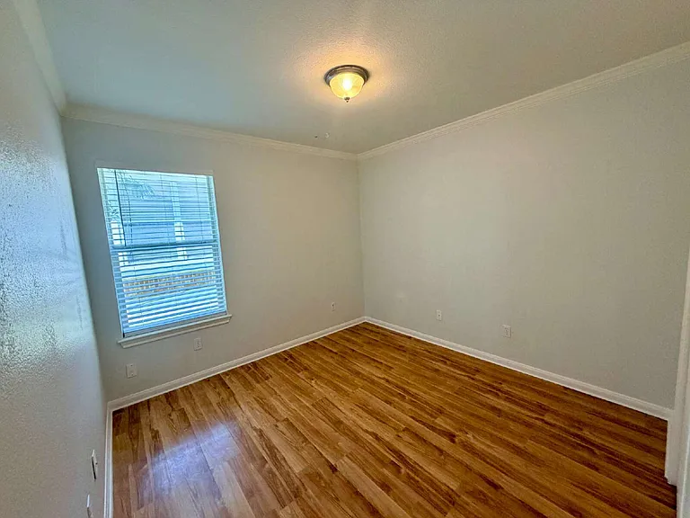 1517 Hawk Dr — Photo 19
