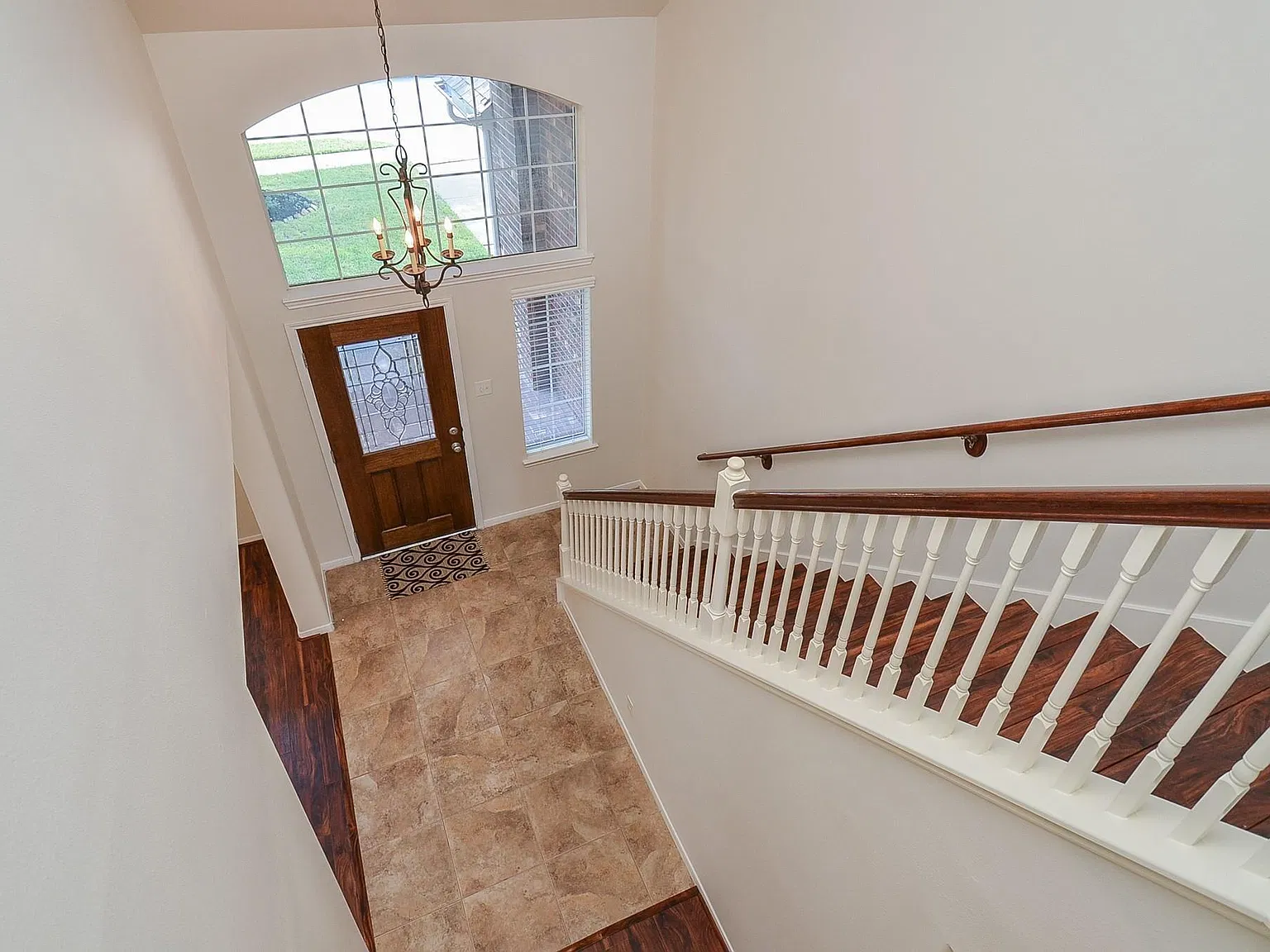 4 bed, 3.5 bath, 2870 sqft, $2,700 — Photo 4