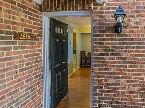 2nd image of 2618C S Arlington Mill Dr #3