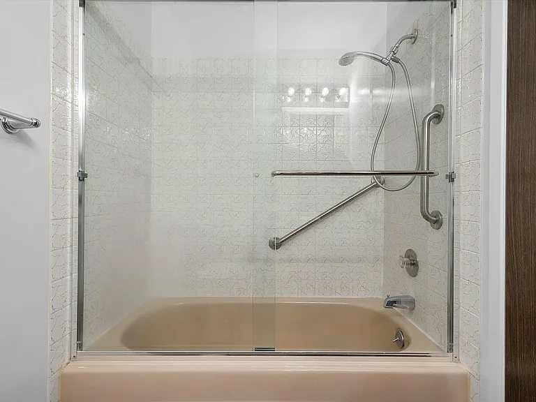 960 Shorepoint Ct #306 — Photo 17