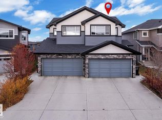9328 Pear Line SW, Edmonton, AB T6X 2V9
