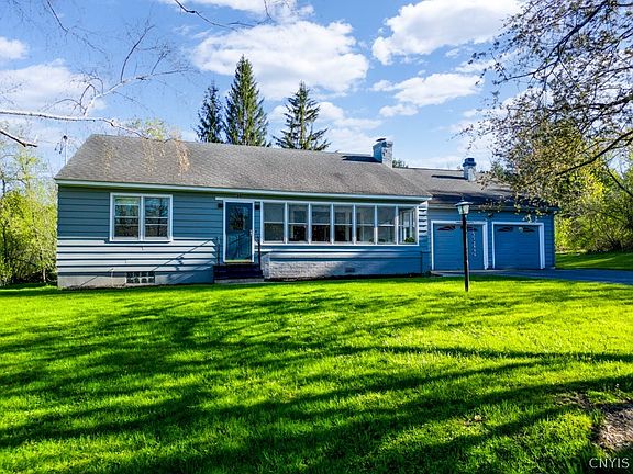 2nd image of 172 Hinman Rd
