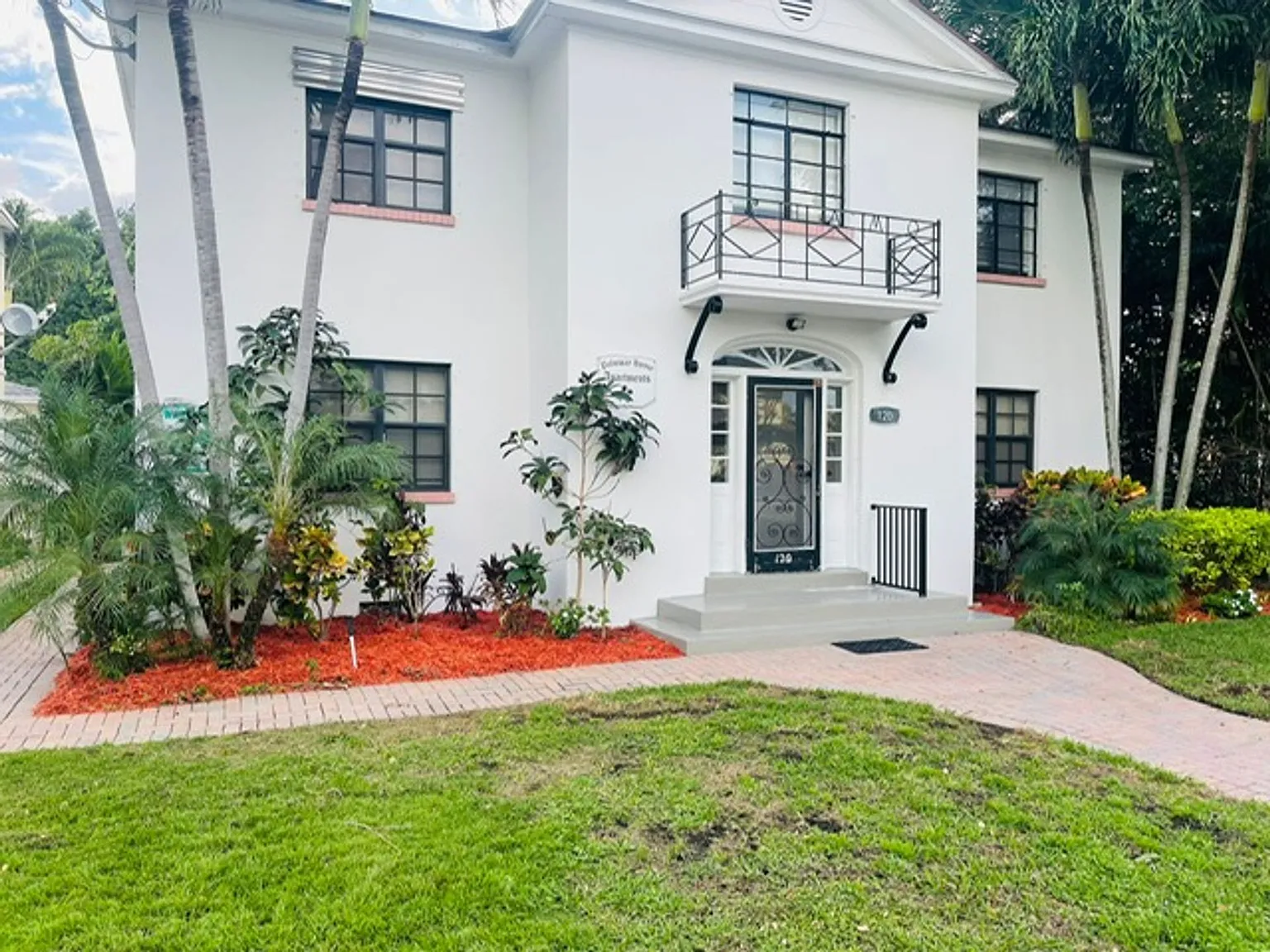 120 N Palmway Lake Worth, FL 33460 — Photo 3