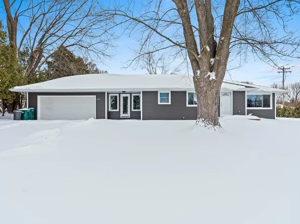 4710 W Capitol Dr, Appleton, WI 54913