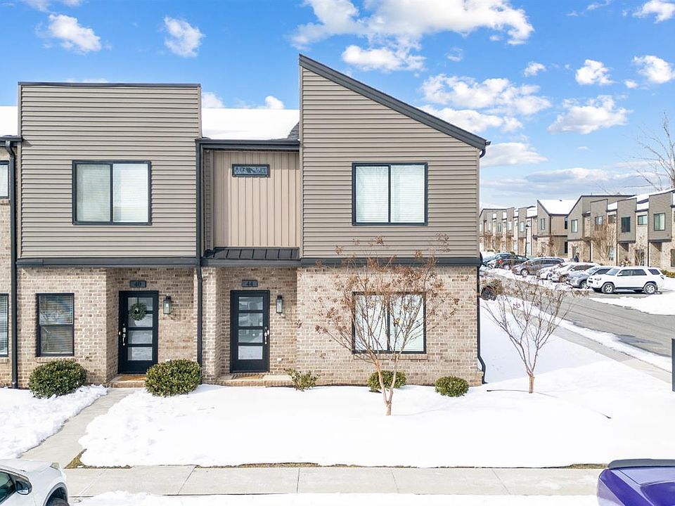 1st image of 44 Zags Ln