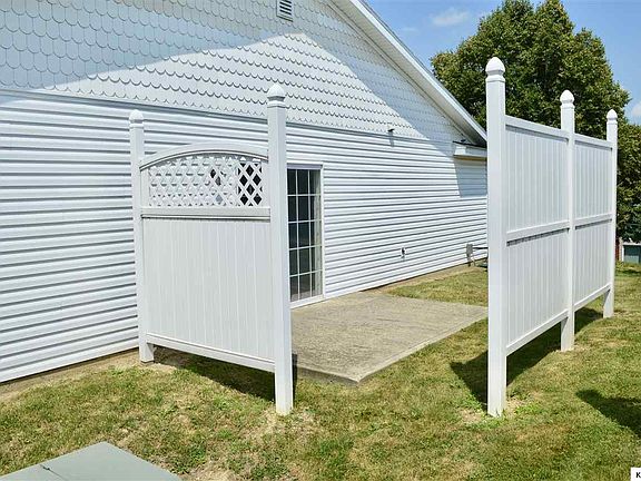 3rd image of 53 Highmeadow Dr