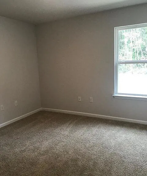 427 Earl Godwin Rd — Photo 10