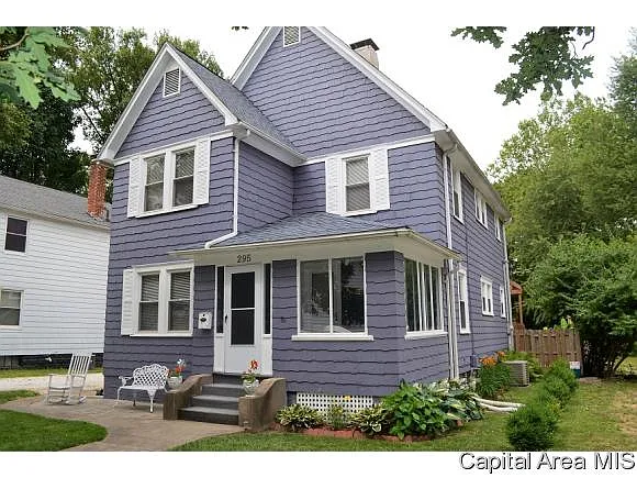 295 King Ct photo 1