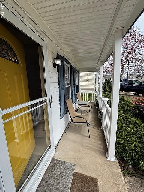 1st image of 3856 Topaz Ln