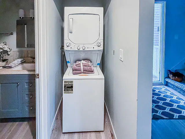 939 Chase Ct — Photo 27