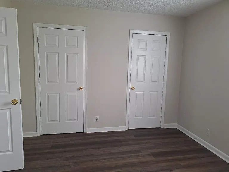 1005 Forest Ridge Ct — Photo 9