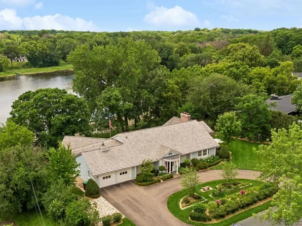 17803 Maple Hill Rd, Wayzata, MN 55391