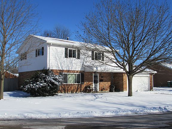 2nd image of 911 Shelton Dr