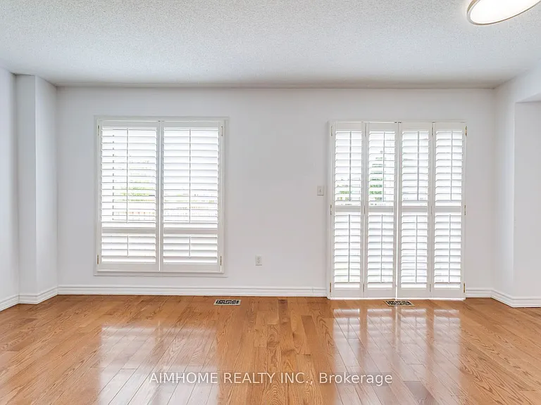 340 Kittridge Rd — Photo 18