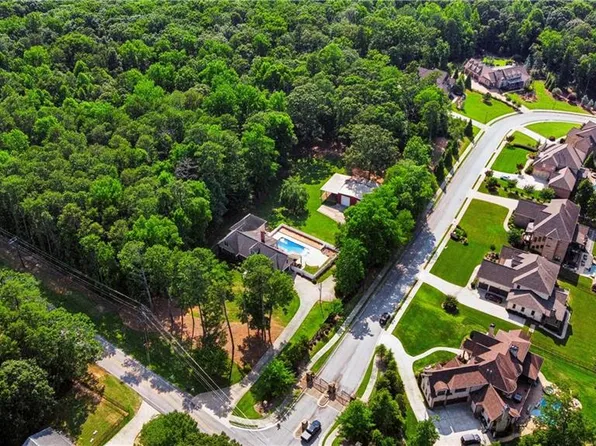 2678 N Bogan Rd, Buford, GA 30519