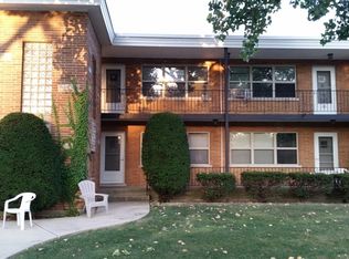 1235 Homestead Rd APT G, La Grange Park, IL 60526