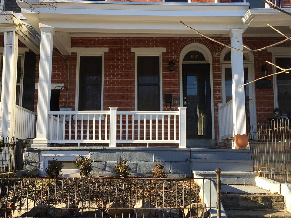 1st image of 1817 N Lincoln St