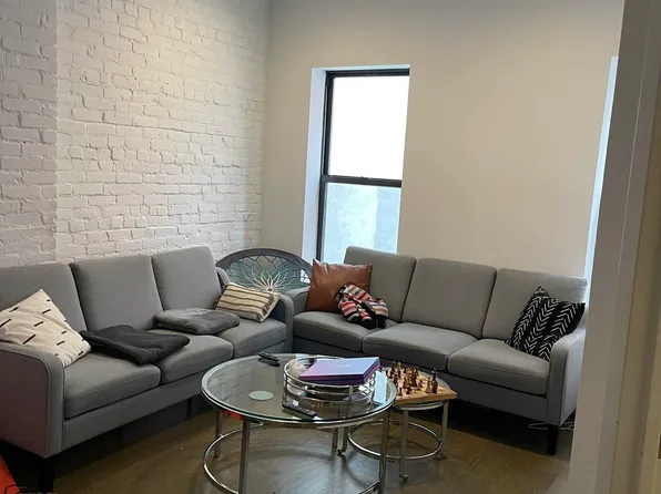 164 Lexington Avenue image 1 of 12