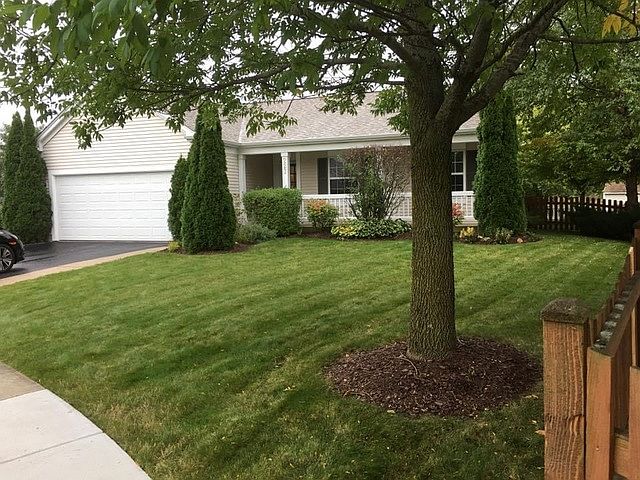 2nd image of 227 Briar Ridge Ct