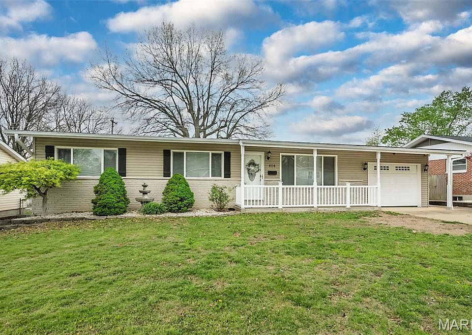 1st image of 404 Elmwood Dr