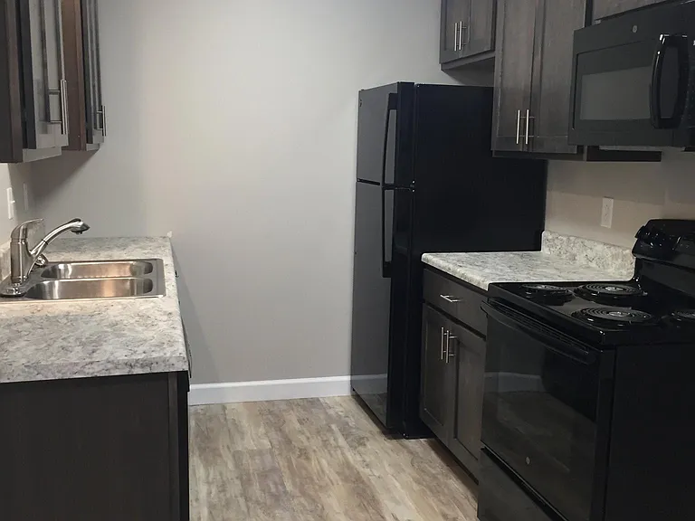 4 Jennifer Dr — Photo 3