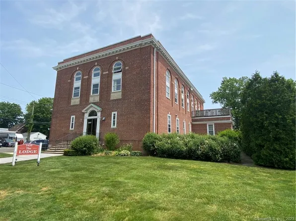 2459 Whitney Avenue #8, Hamden, CT 06518