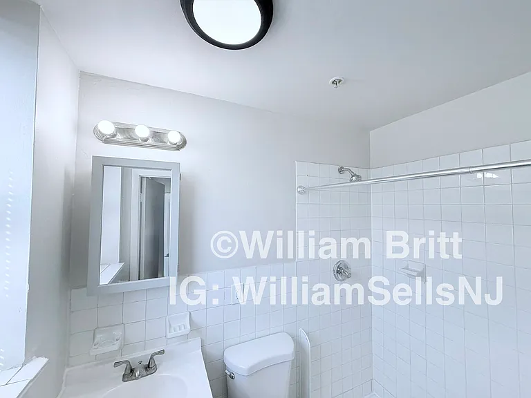 67 Brinkerhoff St #4D — Photo 23