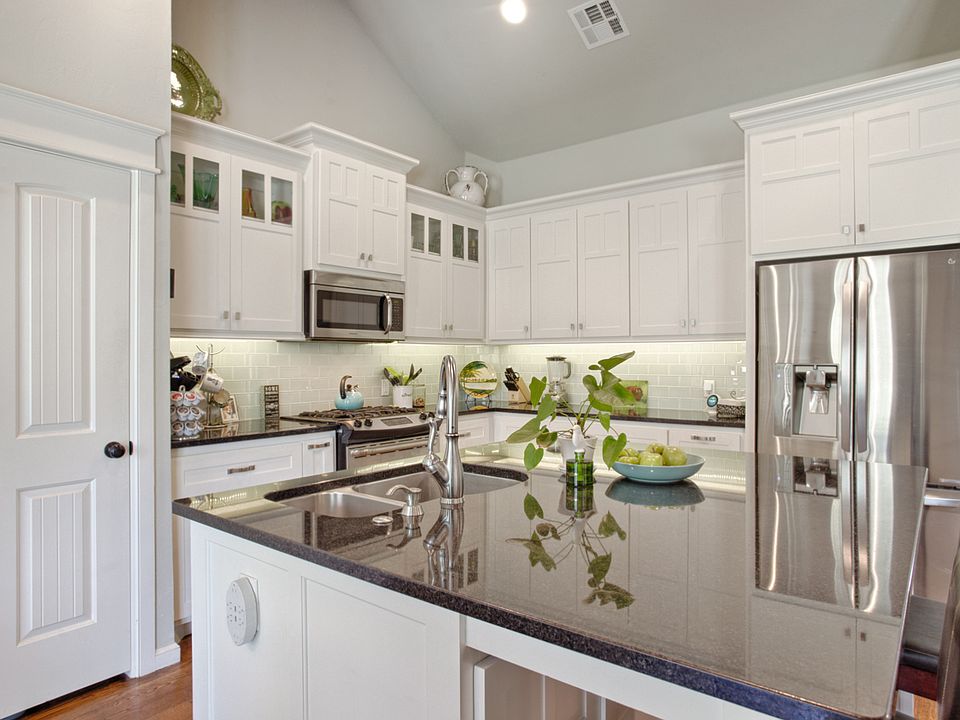 Elegant kitchen