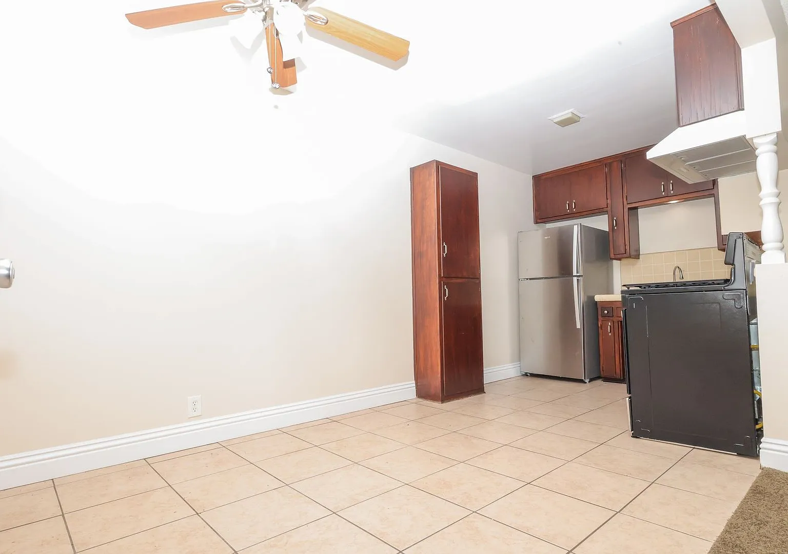 Silverwood Apartments (524) — Photo 4
