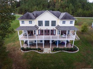 707 Lakeshore Dr, Borden, IN 47106