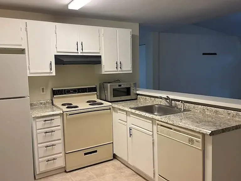 2213 Cinnabar Pl — Photo 7