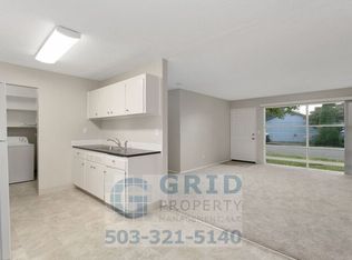 8843 SE Rural St, Portland, OR 97266