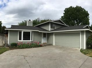 8030 W Deschutes Ave, Kennewick, WA