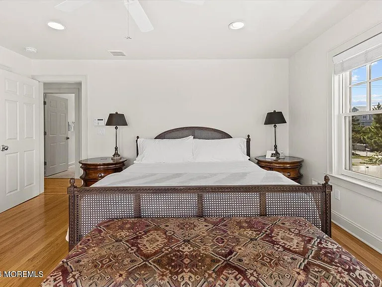 1043 Barnegat Ln — Photo 36