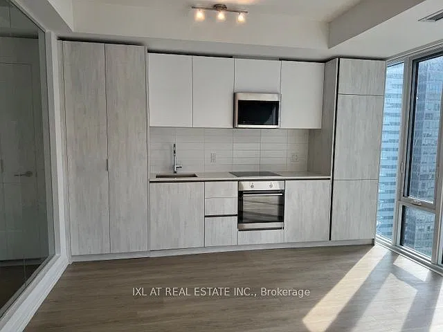 1 bed, $2,250 — Photo 4