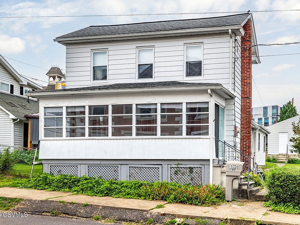 1st image of 1026 Vine St